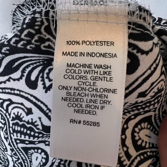 Express Blouse Womens SZ XS The Portifino Shirt Floral Paisley Sleeveless Travel - Picture 8 of 15